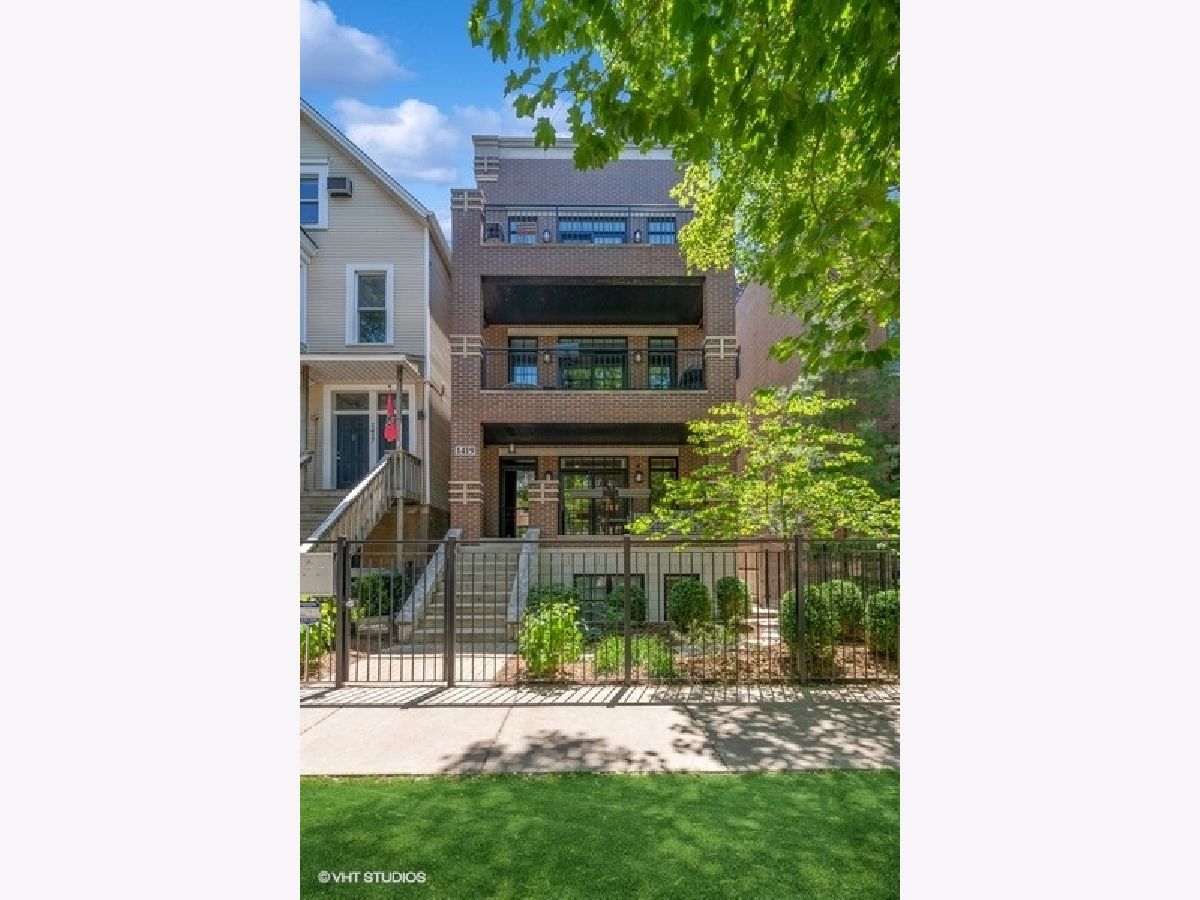  Rented Chicago Illinois, 1419 Roscoe