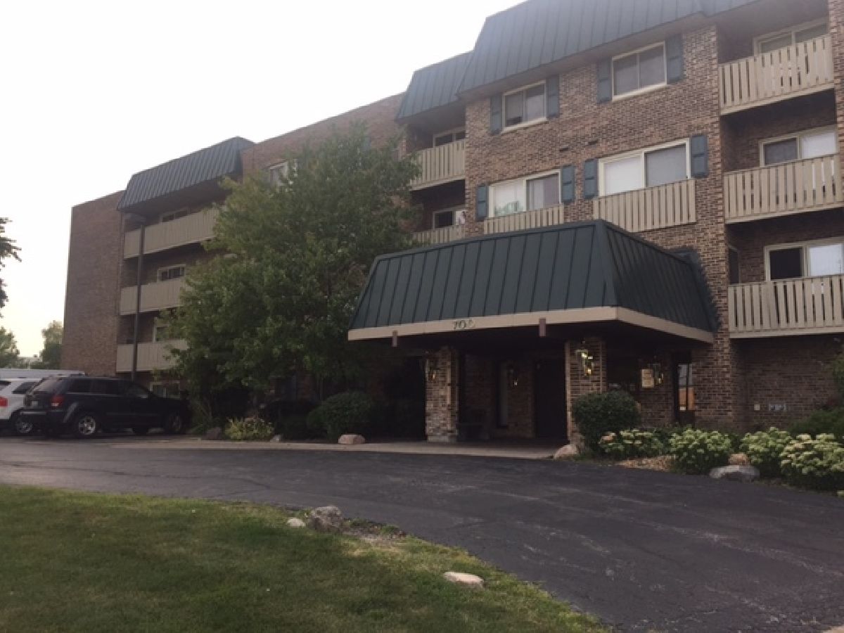  Rented Elk Grove Village Illinois, 700 Perrie