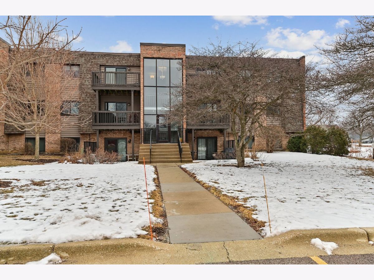  Rented Wheaton Illinois, 1426 Stonebridge