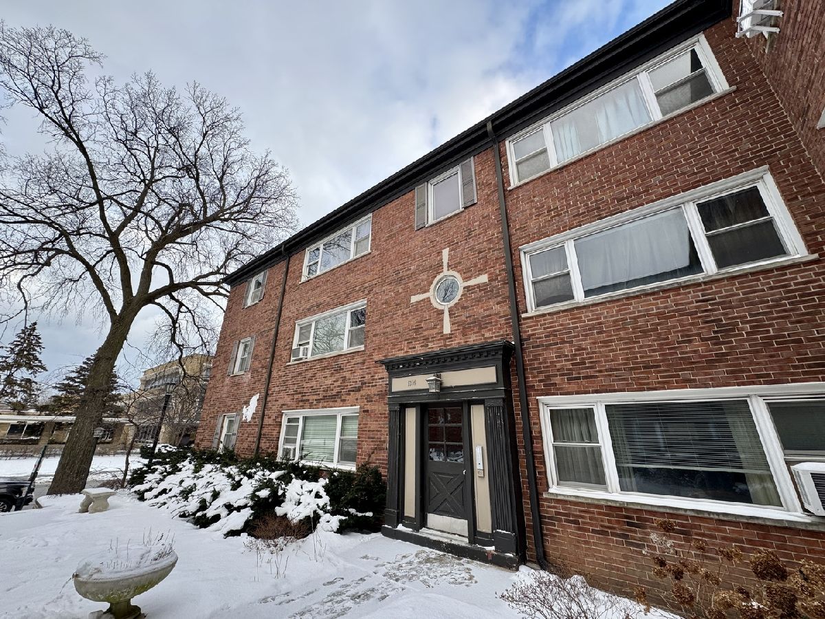  Rented Evanston Illinois, 1314 Central