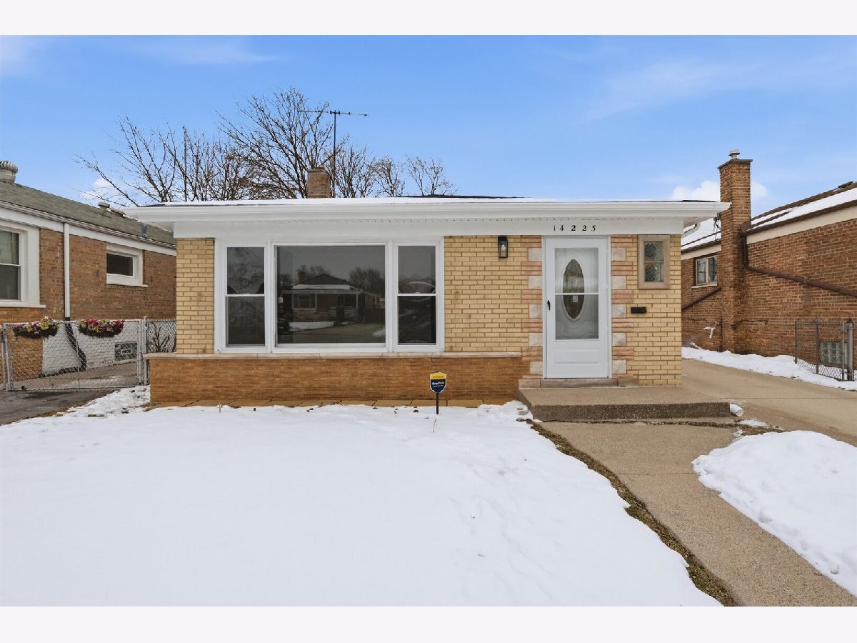  For Sale Dolton Illinois, 14223 University Avenue