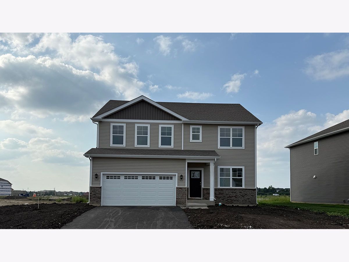 Homes & Condos & Townhomes For Sale Sonoma Trails Oswego Illinois, 2302 Hirsch Road