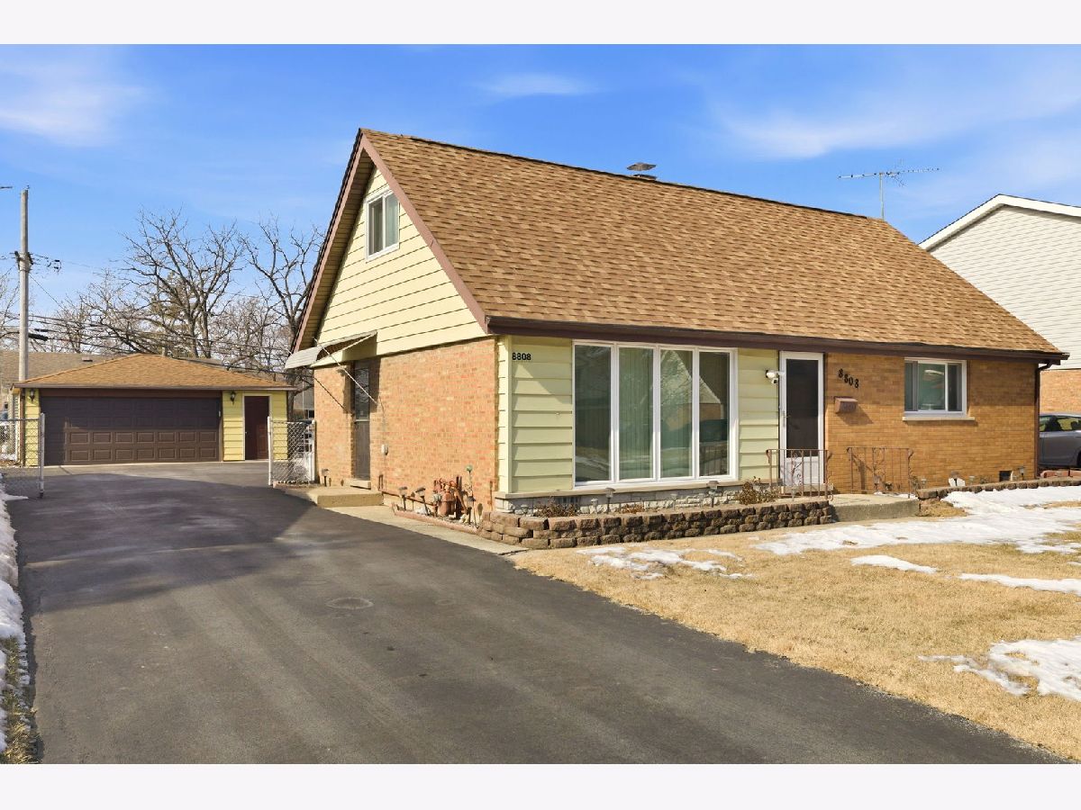  For Sale Bridgeview Illinois, 8808 Cranbrook Lane