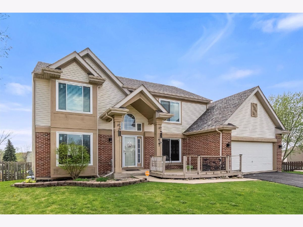  For Sale Sugar Grove Illinois, 427 Essex Court