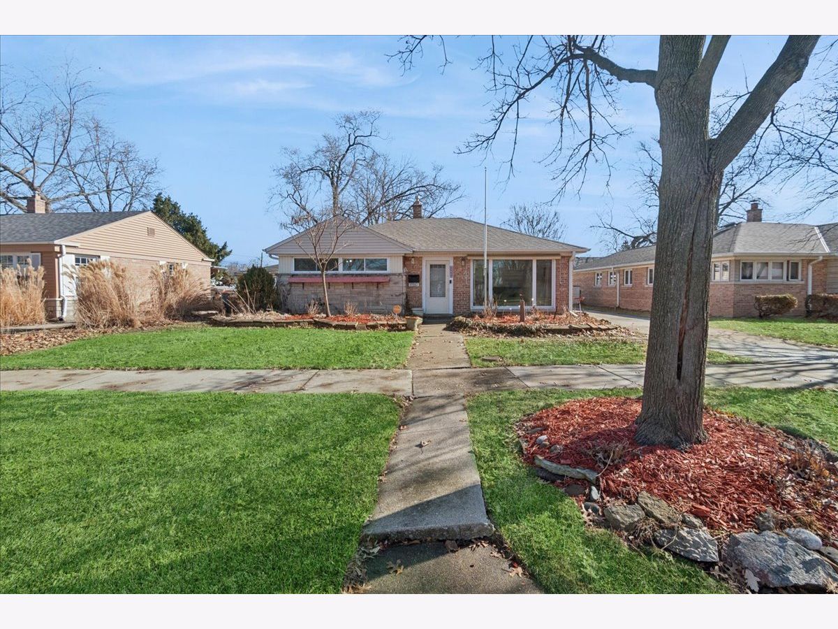  For Sale Homewood Illinois, 17561 Hillside Avenue