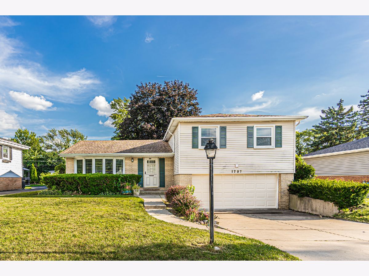  Rented Mount Prospect Illinois, 1767 Cree