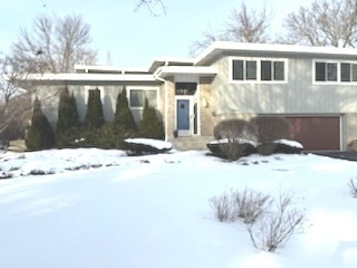  Rented Highland Park Illinois, 2860 Arlington