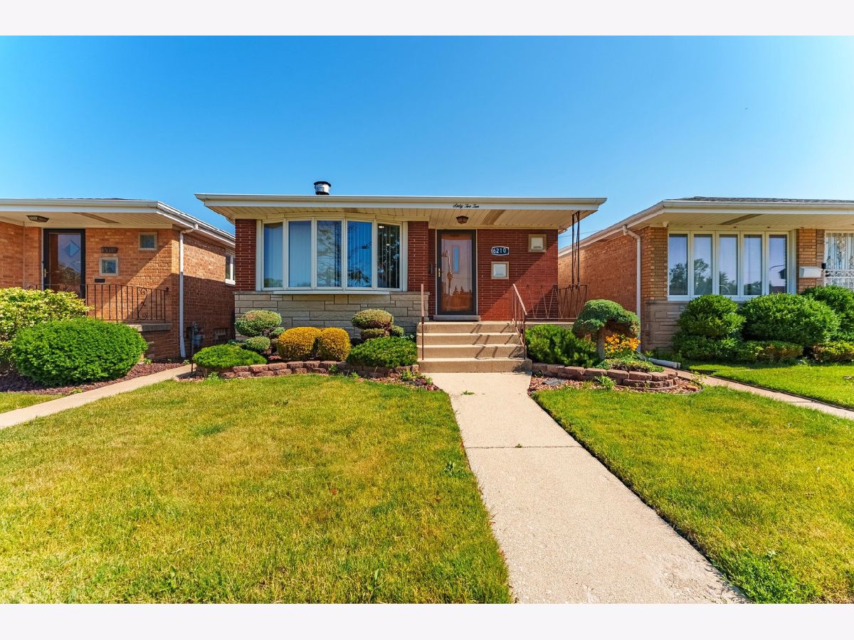  Rented Chicago Illinois, 6210 64th