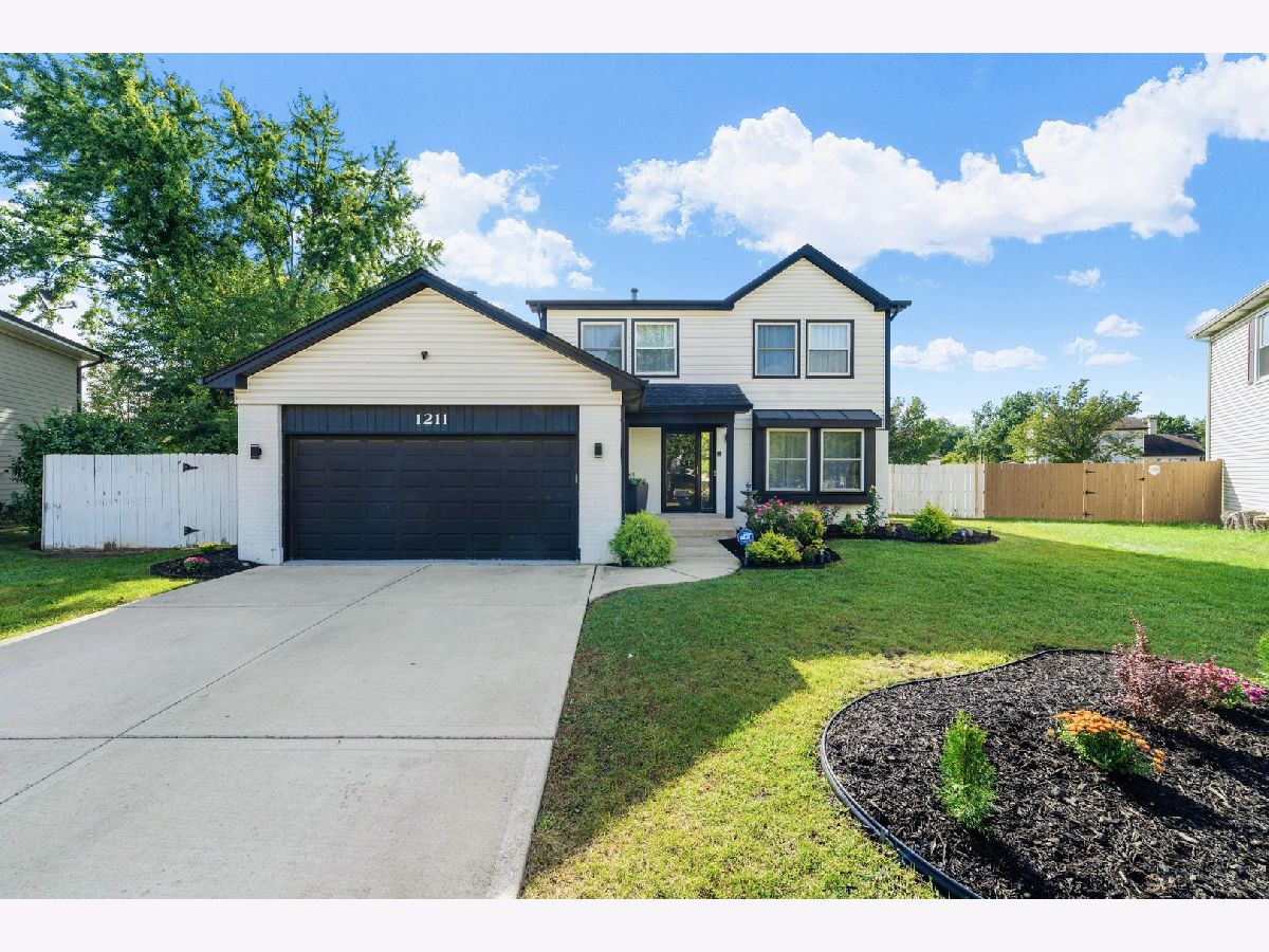  Rented Elk Grove Village Illinois, 1211 Diane