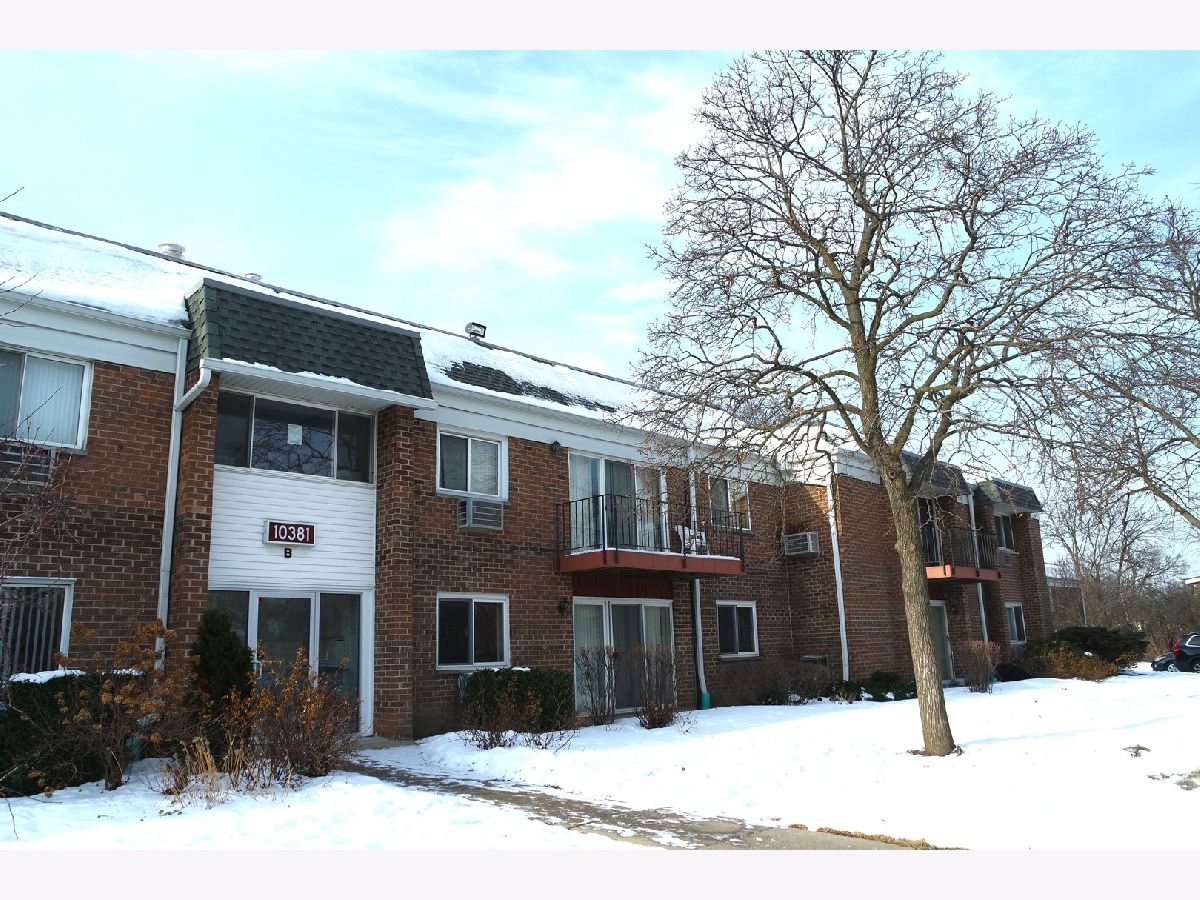  Rented Glenview Illinois, 10381 Dearlove
