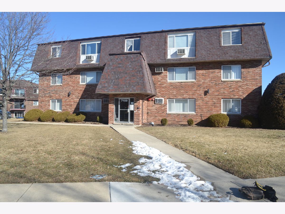 Rented Tinley Park Illinois, 7100 Laverne