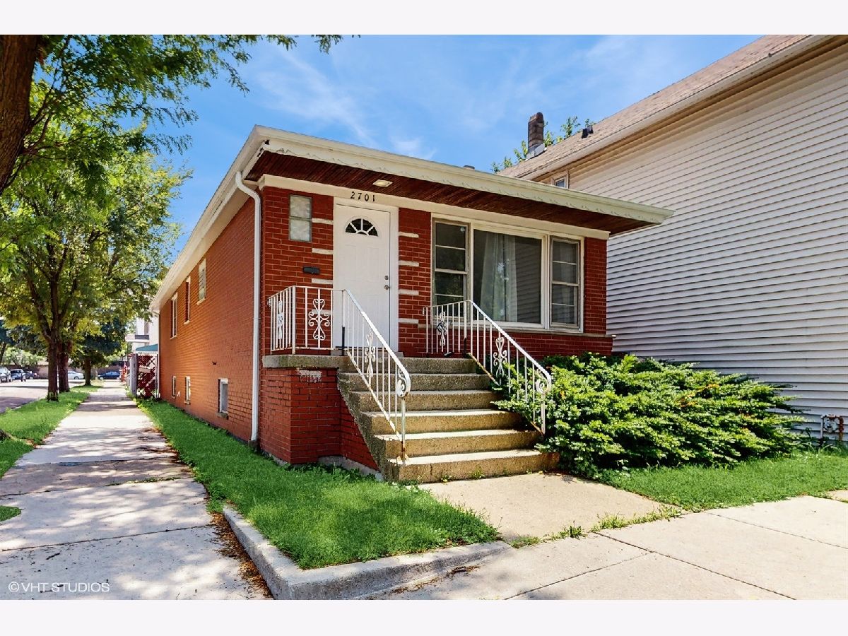  Sold Chicago Illinois, 2701 Hillock