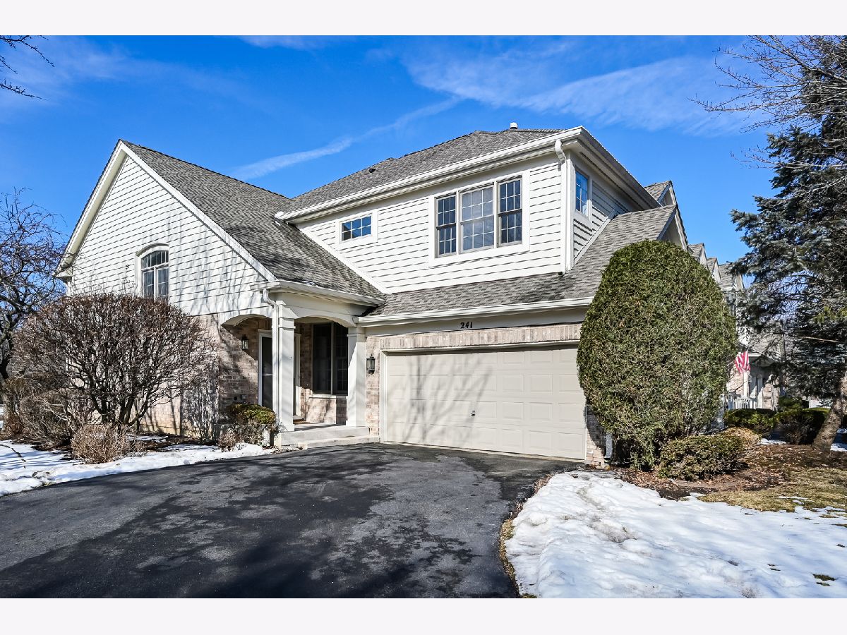  For Sale La Grange Illinois, 241 Wildflower Lane