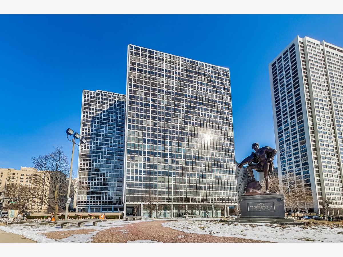 Condominiums Sold Commonwealth Plaza Chicago Illinois