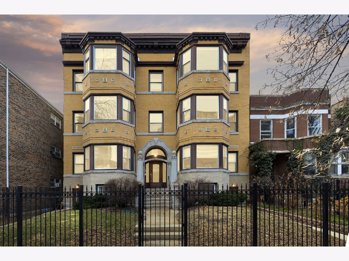  For Sale Chicago Illinois, 5726 Kenmore Avenue