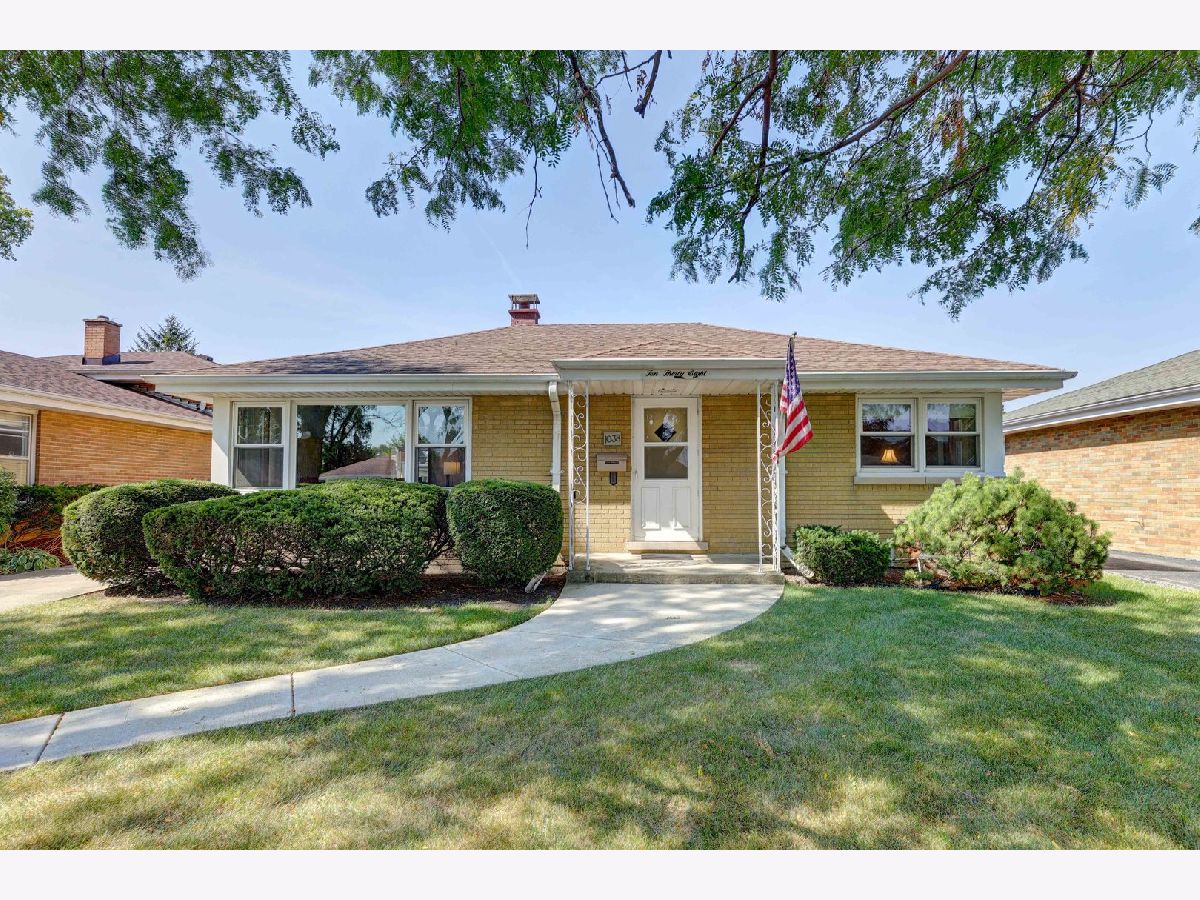  For Sale Berkeley Illinois, 1038 Arthur Avenue