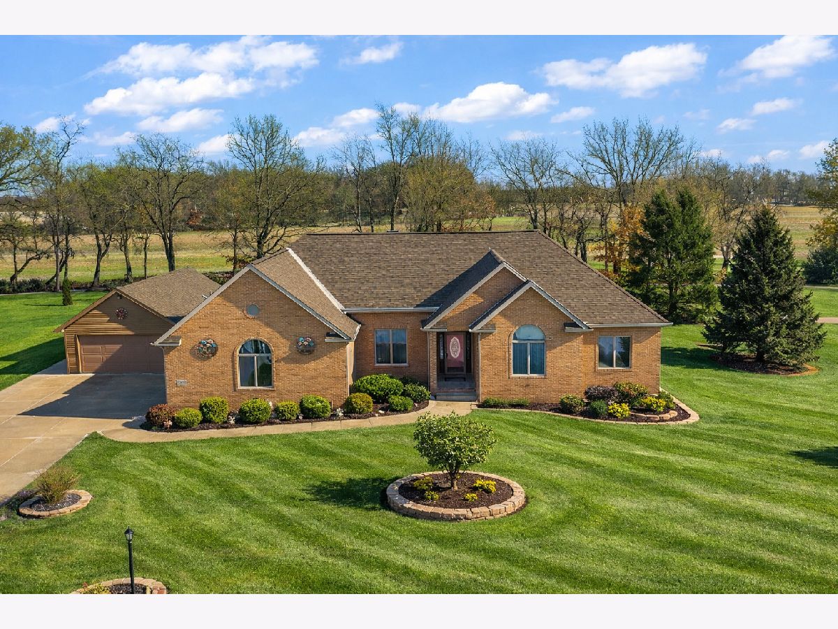  For Sale Valparaiso Indiana, 2651 Woodbine Drive