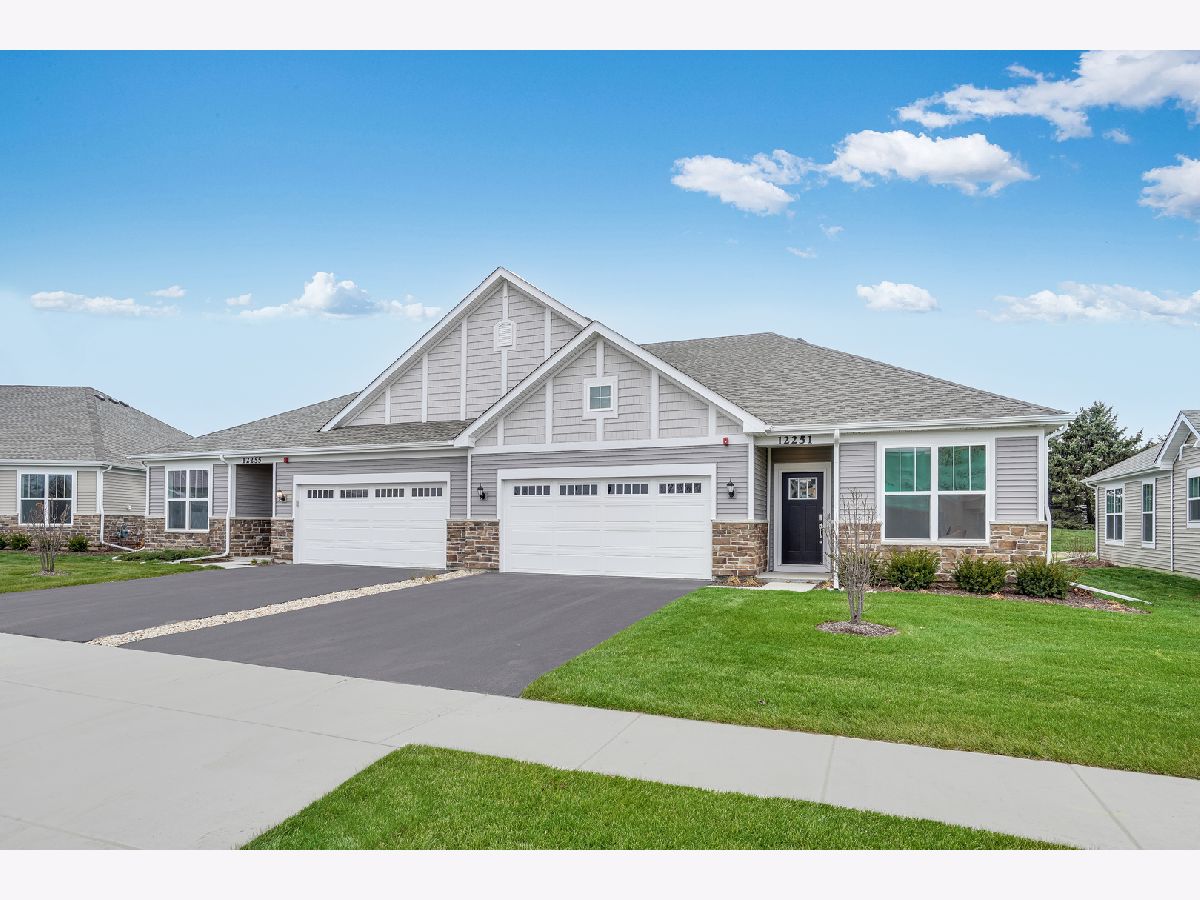 Condos & Townhomes Sold Regency Square Huntley Illinois, 12236 Barcroft