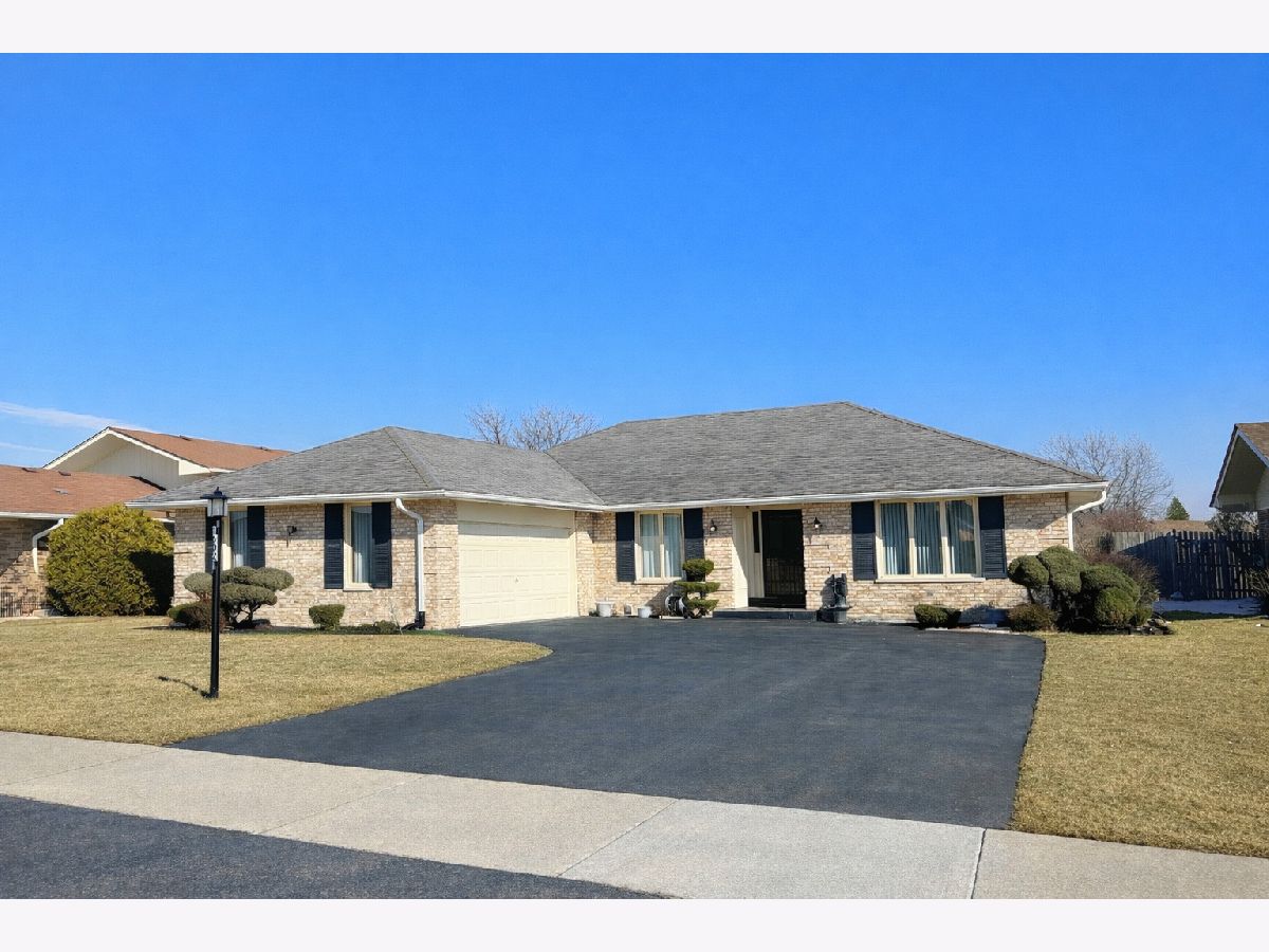  For Sale Orland Hills Illinois, 16021 91st Avenue