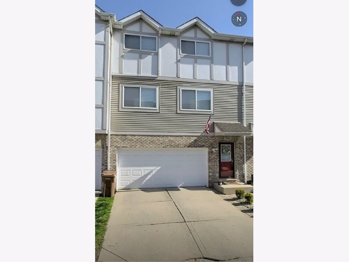  For Sale Summit Illinois, 7558 Heritage Court