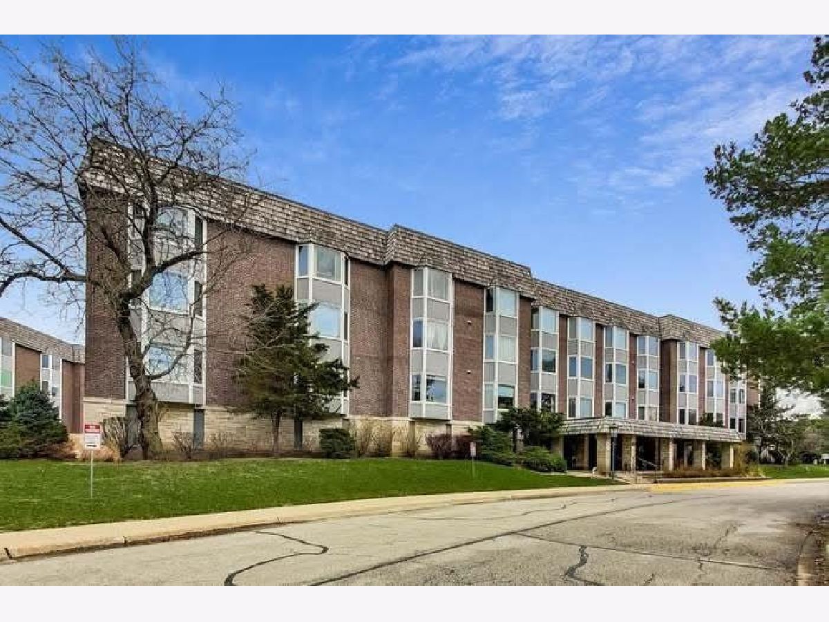 Condominiums For Rent Bristol Court Park Ridge Illinois, 2500 Windsor Mall