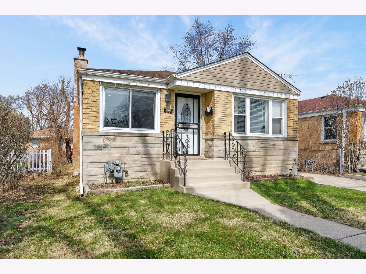  For Sale Bellwood Illinois, 5201 Oak Street