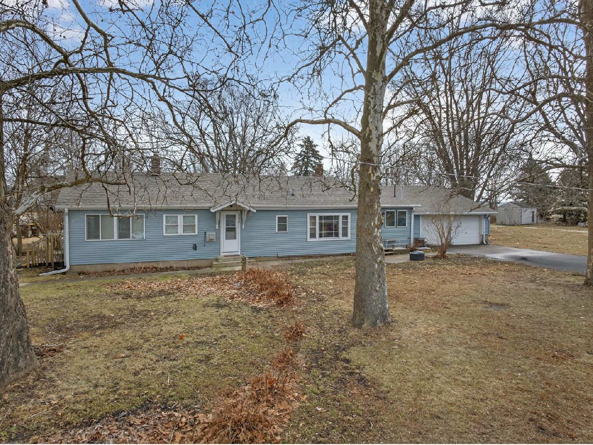  For Sale Harvard Illinois, 6018-6020 Hickory Street