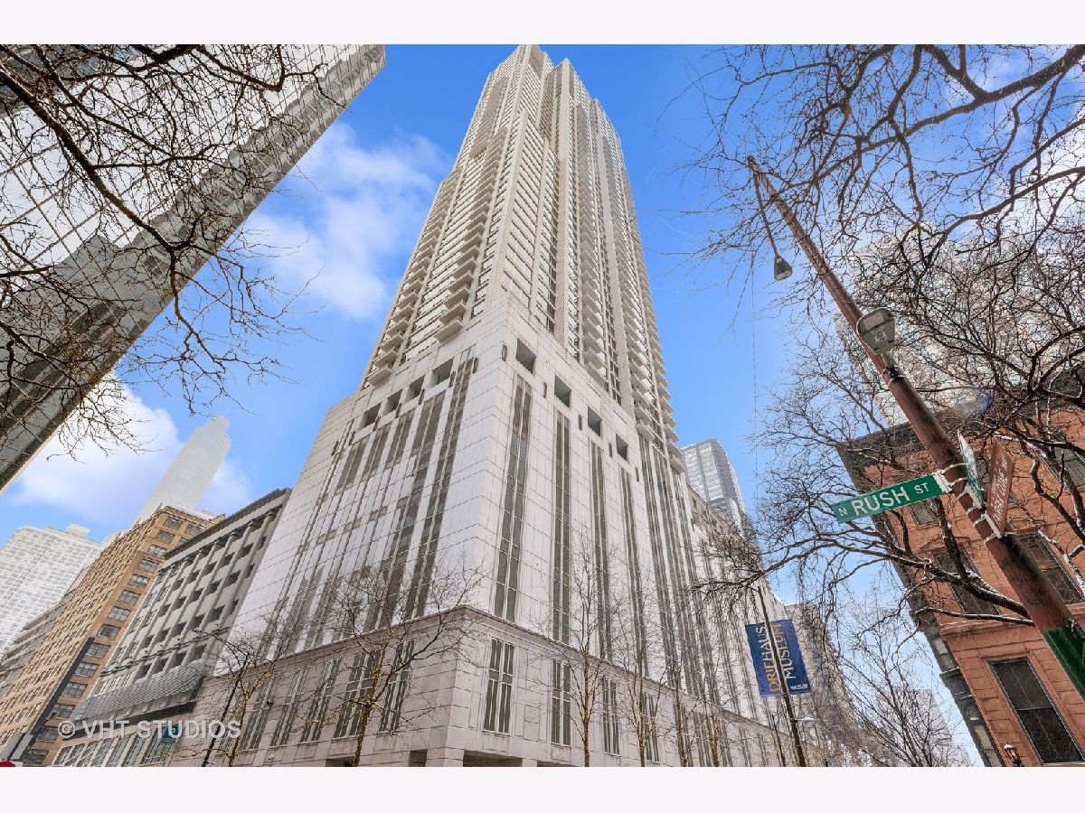  For Sale Chicago Illinois, 55 Erie Street