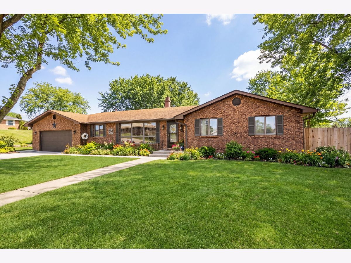 Homes For Sale Harmon Acres Morris Illinois, 85 Carriage Drive