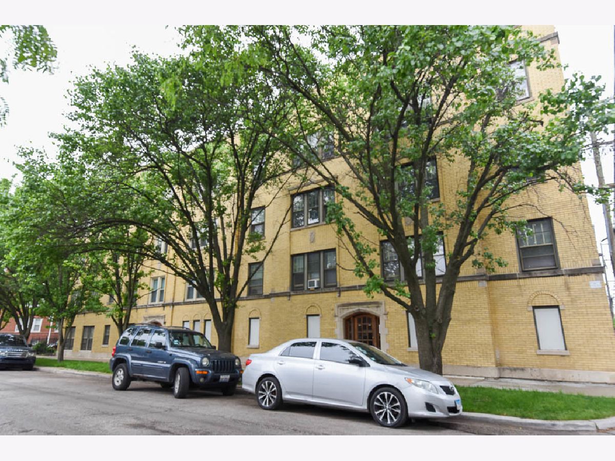  Rented Chicago Illinois, 2850 Cullom