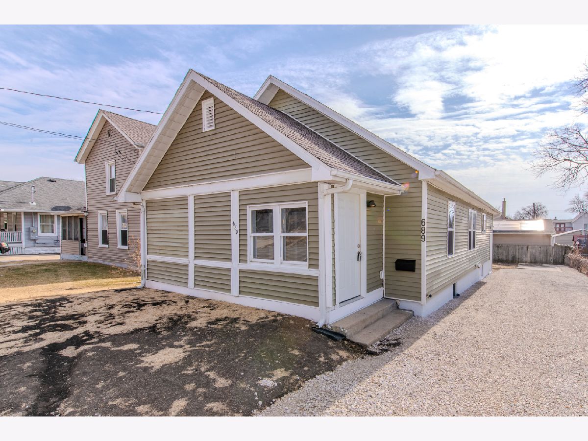  For Sale Marseilles Illinois, 689 Bluff Street