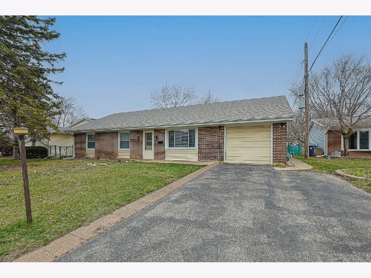  For Sale Hanover Park Illinois, 7815 Carlisle Drive
