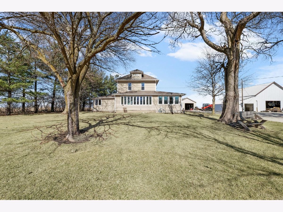  For Sale Buckley Illinois, 422 600 North Road