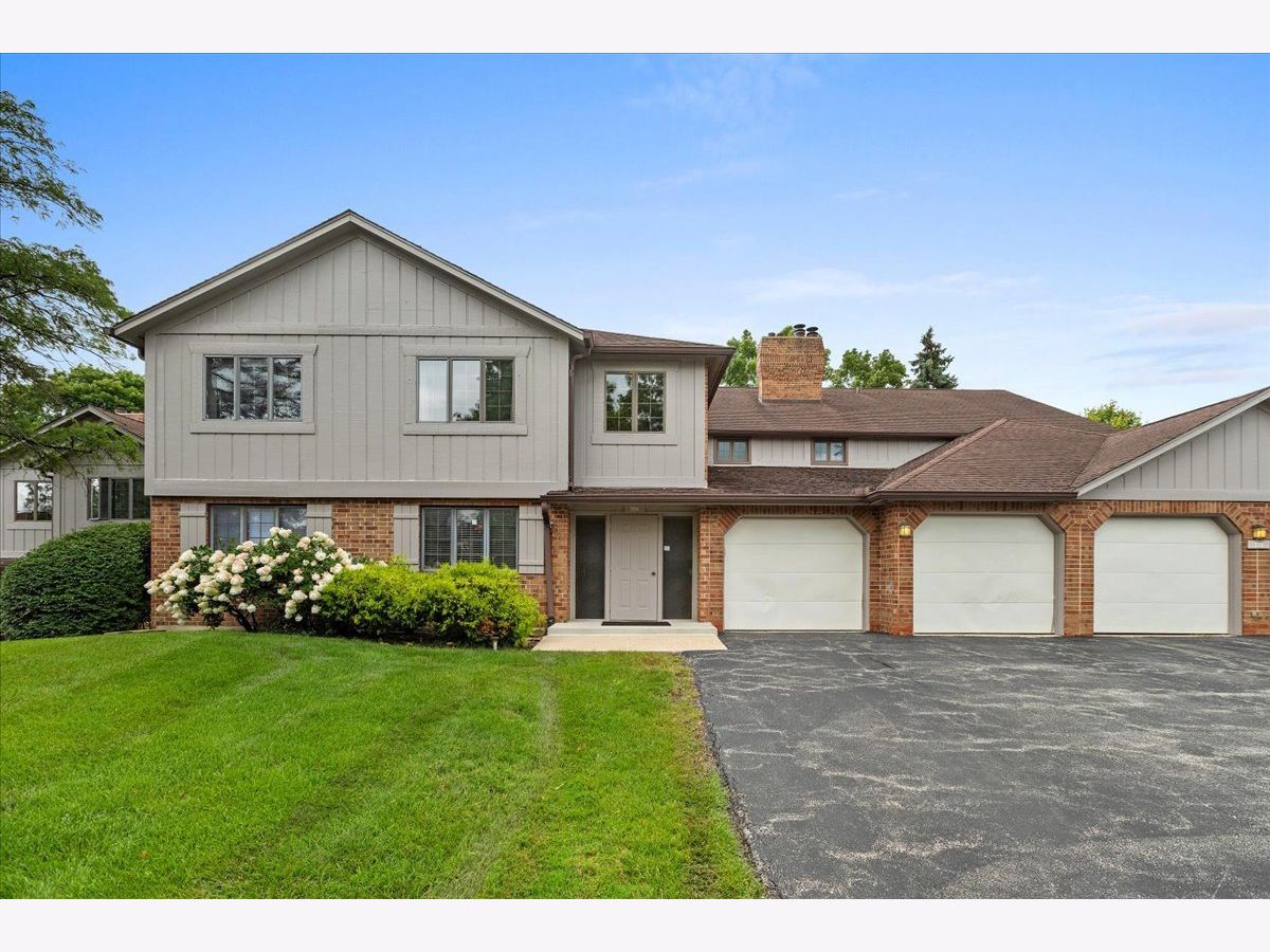 Condos & Townhomes For Sale Oak Hills Country Club Palos Heights Illinois, 7711 Oak Ridge Court