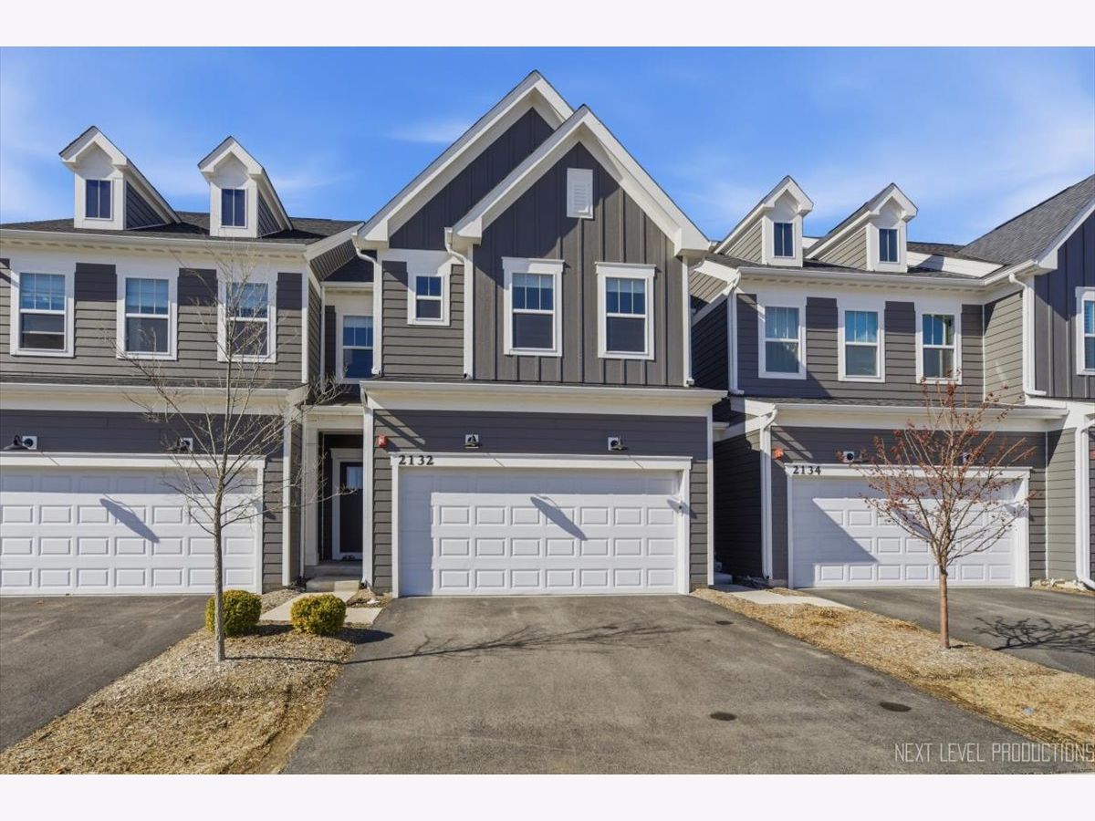  For Rent Naperville Illinois, 2132 Weatherbee