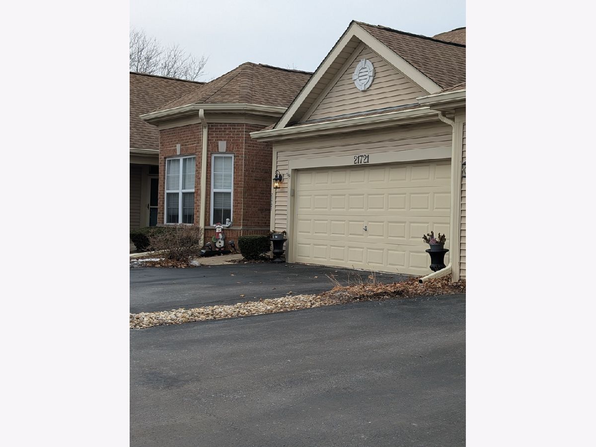 Townhomes & Condos & Homes For Sale Carillon Plainfield Illinois, 21721 Empress Lane