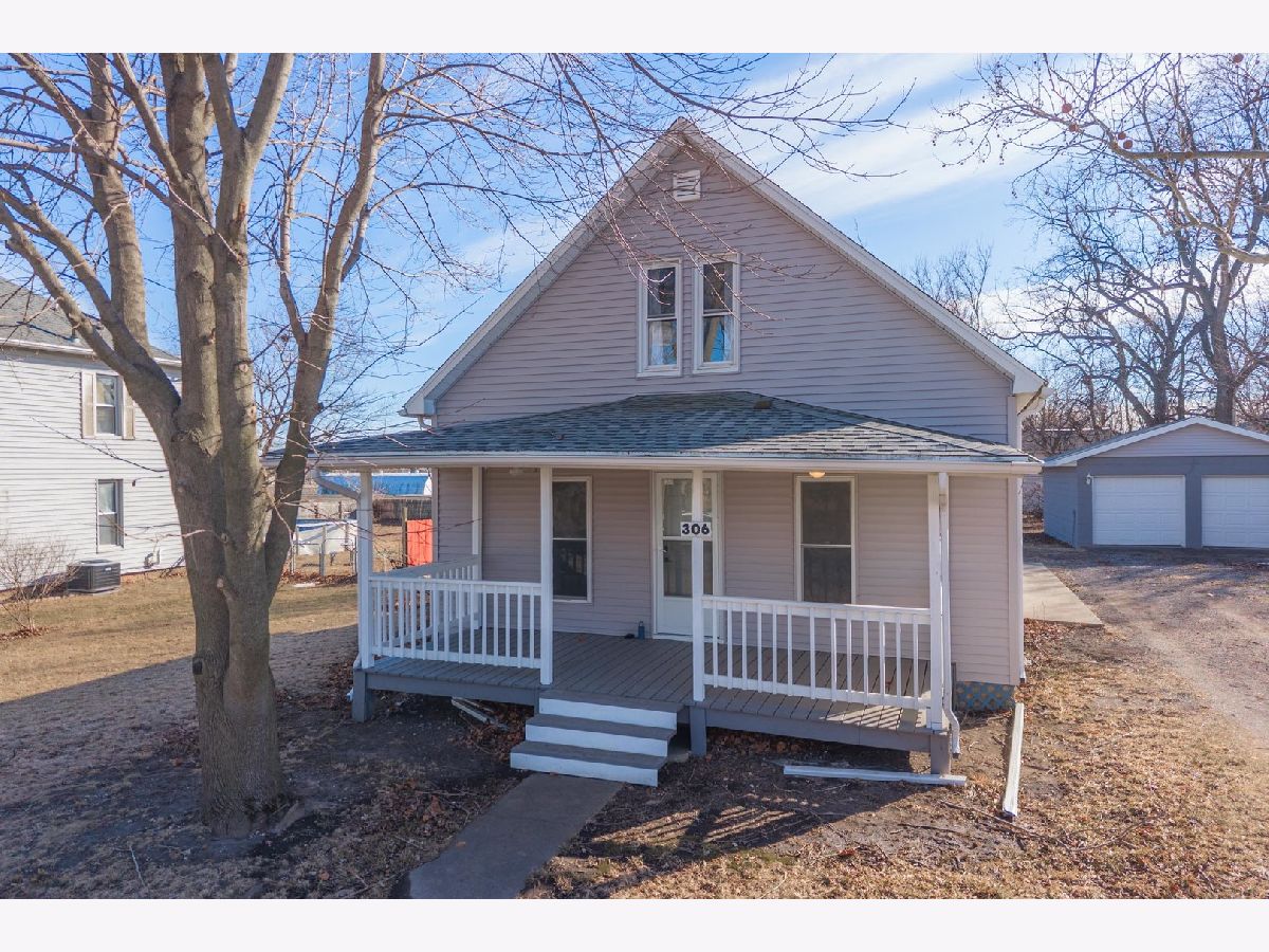 Sold Colfax Illinois, 306 Cooper