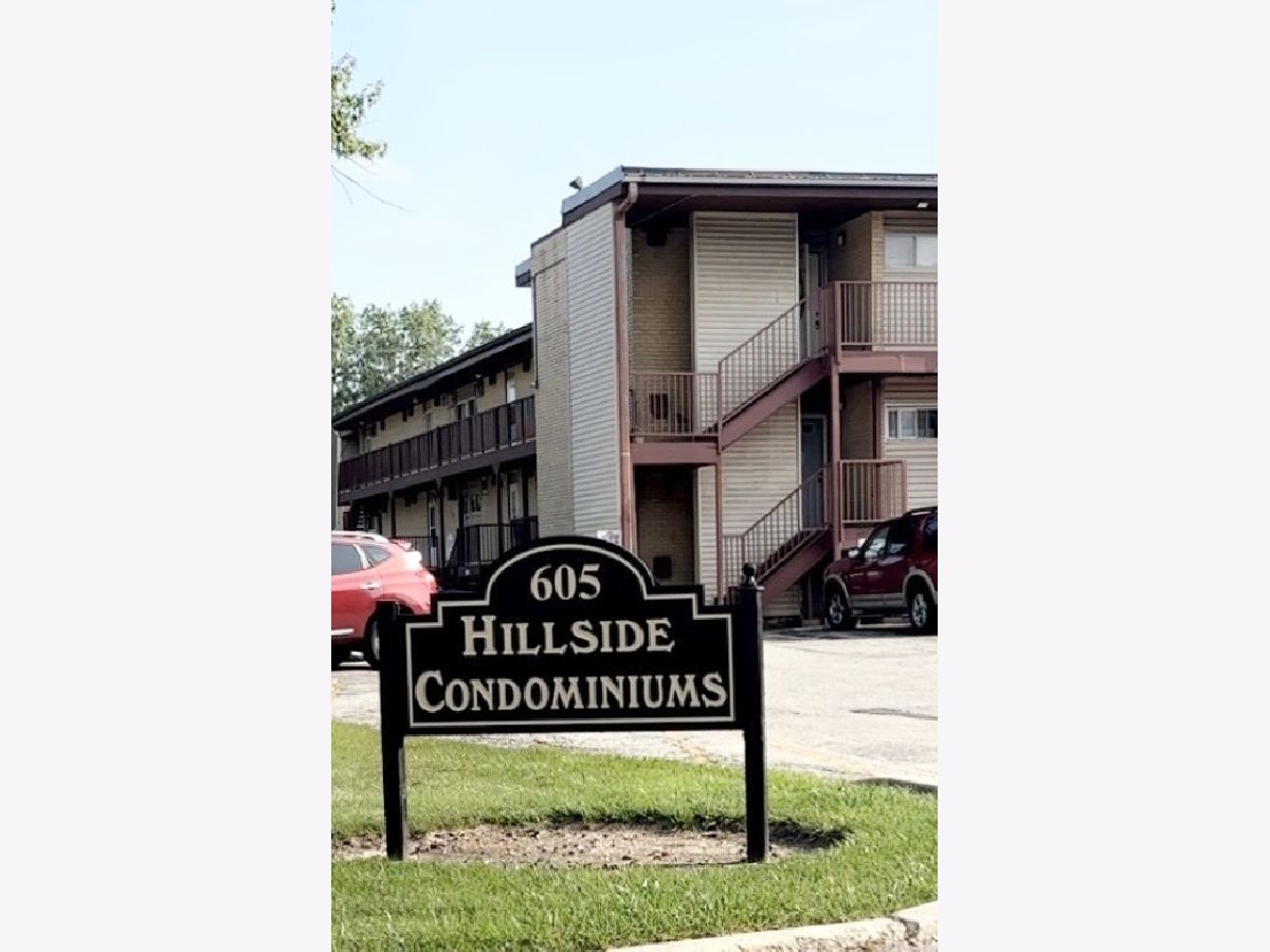  For Sale Hillside Illinois, 605 Wolf Road