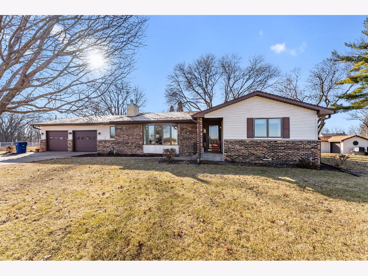  For Sale Taylor Ridge Illinois, 6008 92nd Avenue