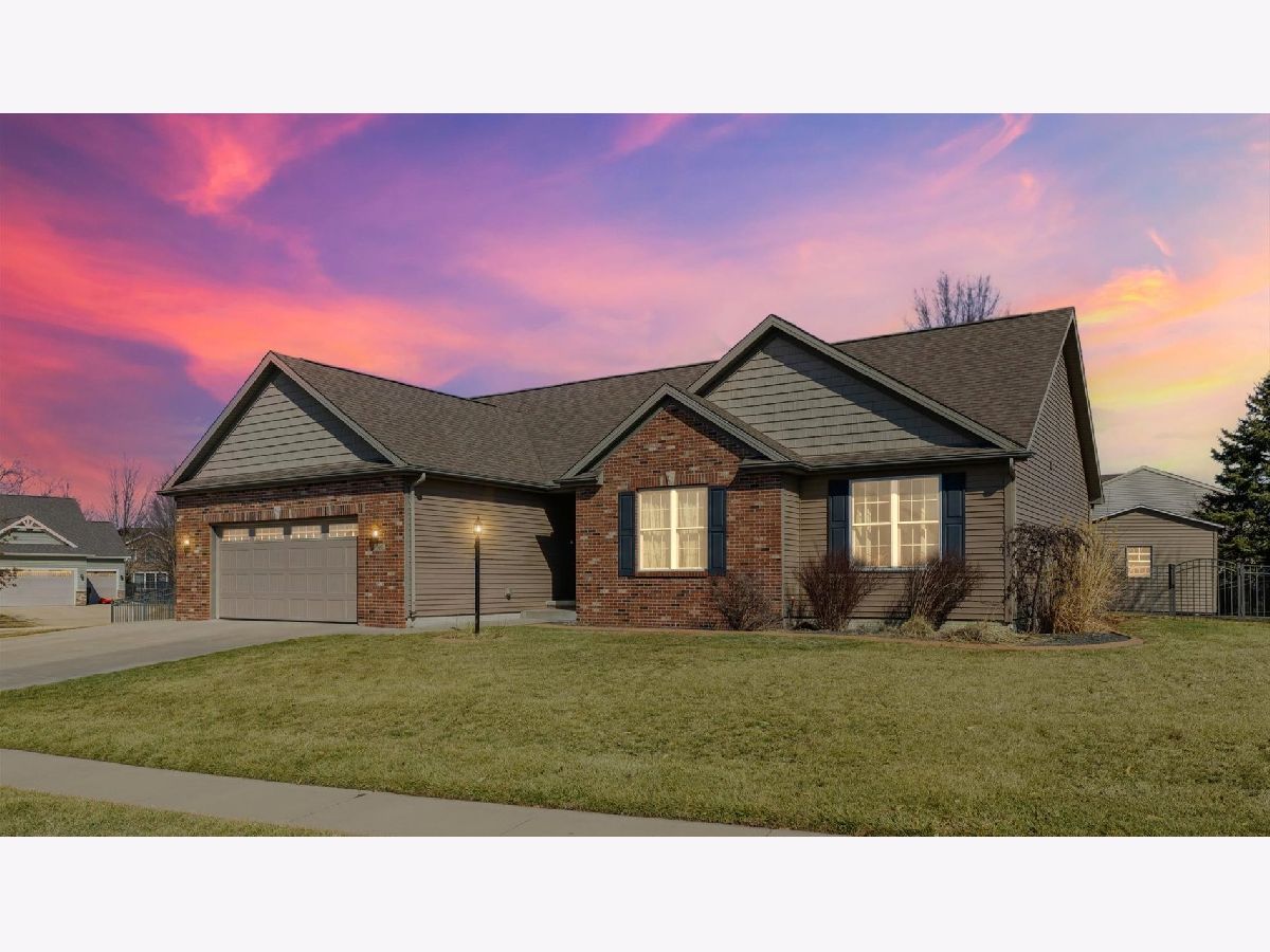  For Sale Mahomet Illinois, 502 Elk Drive