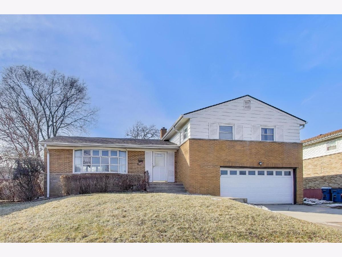  For Sale Melrose Park Illinois, 1640 Channing Court