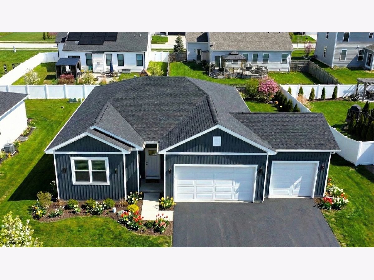  For Sale Genoa Illinois, 1004 Joshua Lane