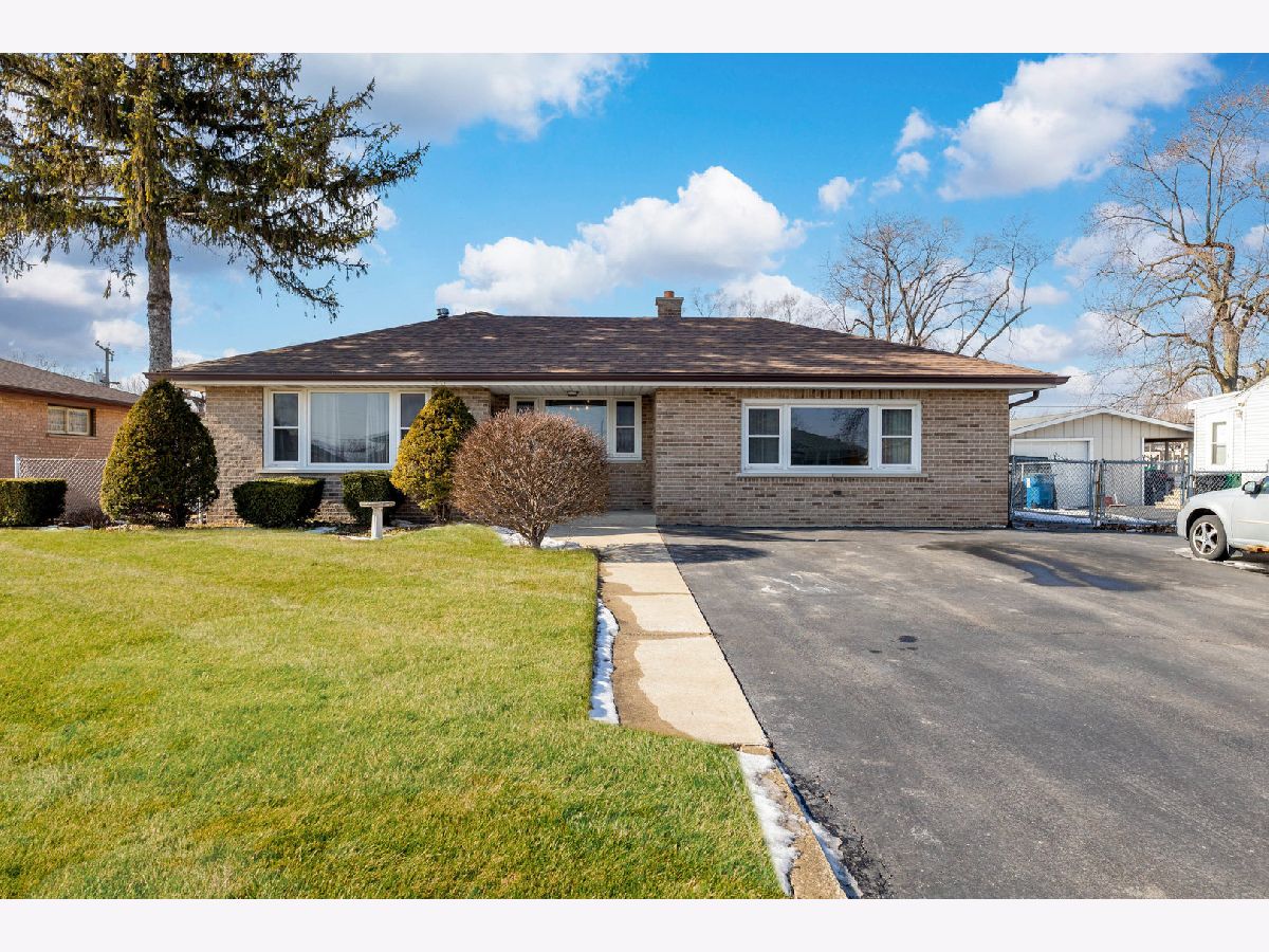  For Sale Bridgeview Illinois, 7712 Oketo Avenue