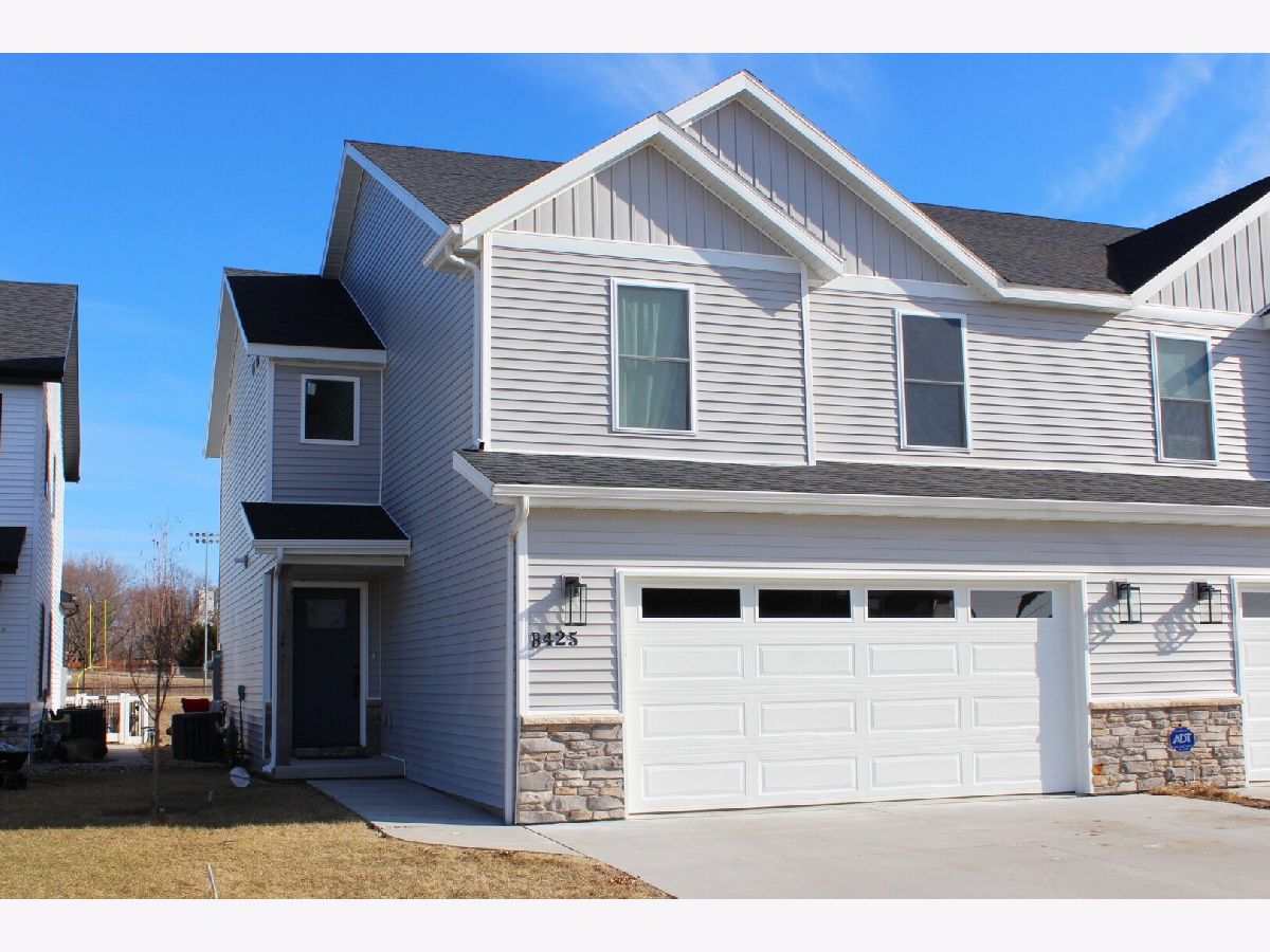  For Sale Heyworth Illinois, 425 Jenny Lane