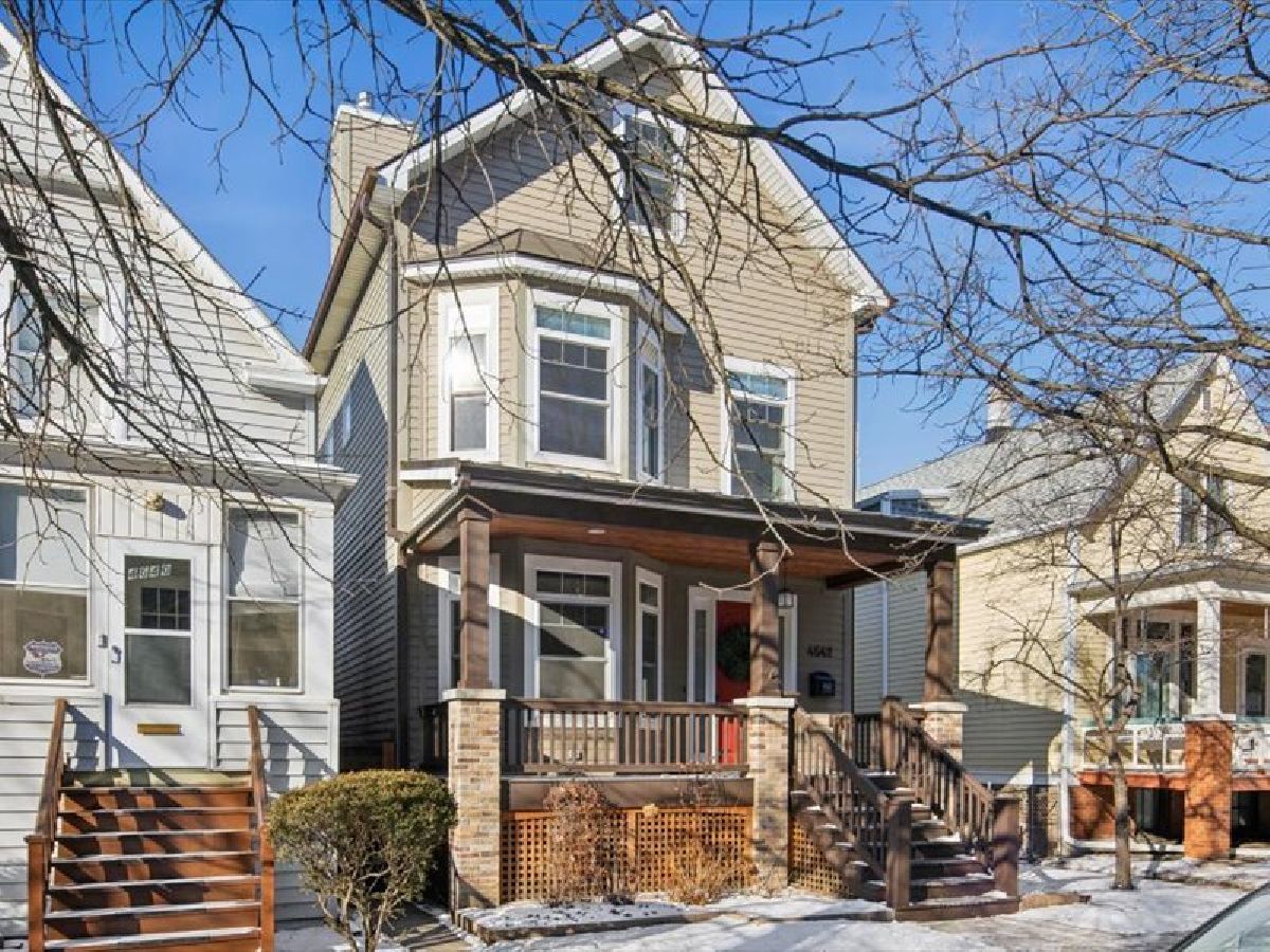  Sold Chicago Illinois, 4542 Leavitt