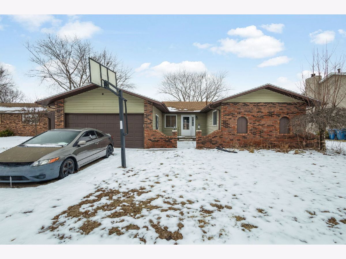  For Sale Bourbonnais Illinois, 703 Heritage Drive