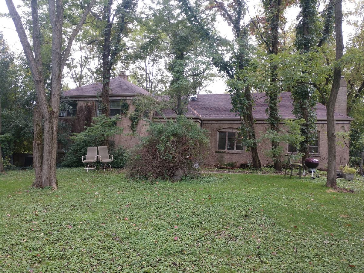 Homes For Sale Cooper's Pond Highland Park Illinois, 1851 Cooper Lane