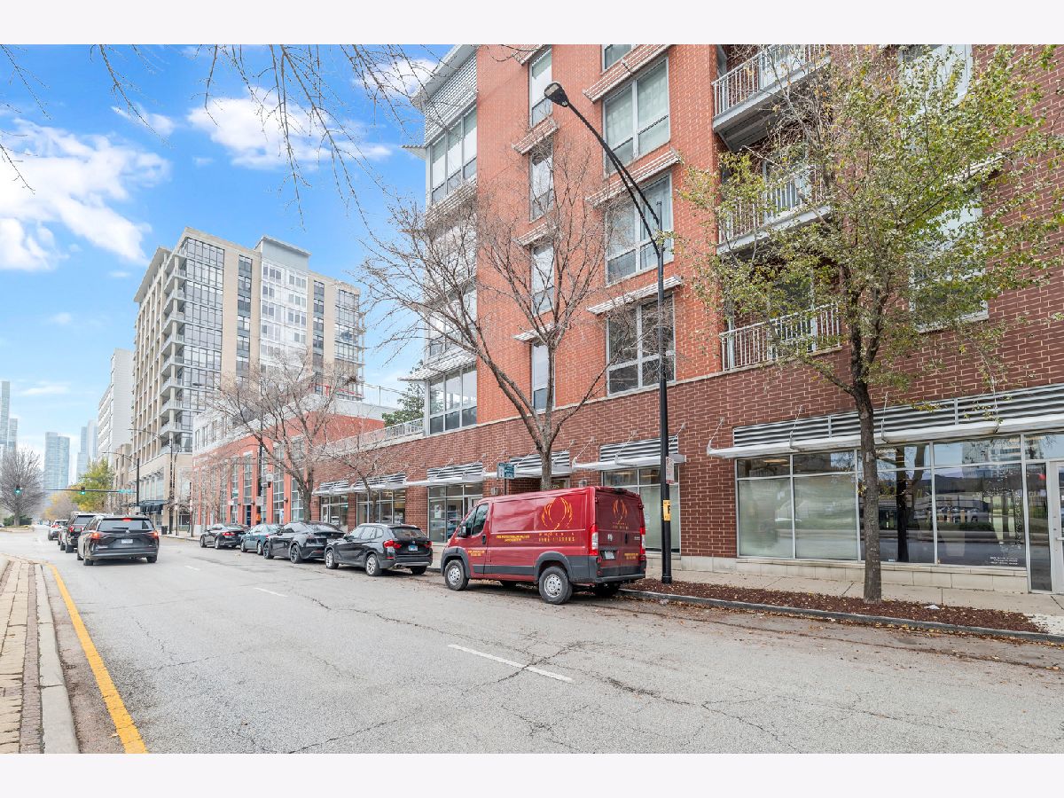  For Sale Chicago Illinois, 2025 Indiana Avenue
