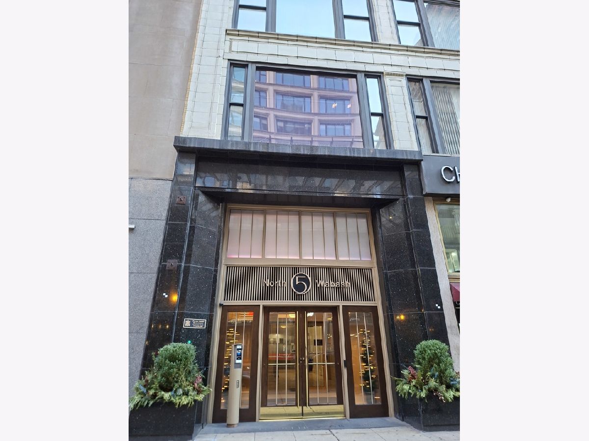  For Sale Chicago Illinois, 5 Wabash Avenue