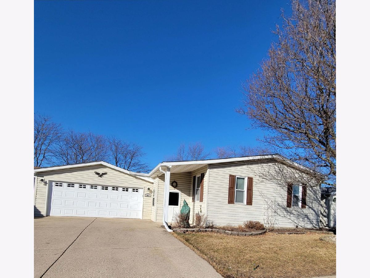  For Sale Monee Illinois, 5016 Colonial Drive